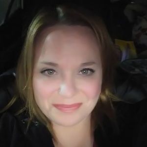 Meet your Posher, Dena